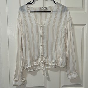 Cute button up blouse